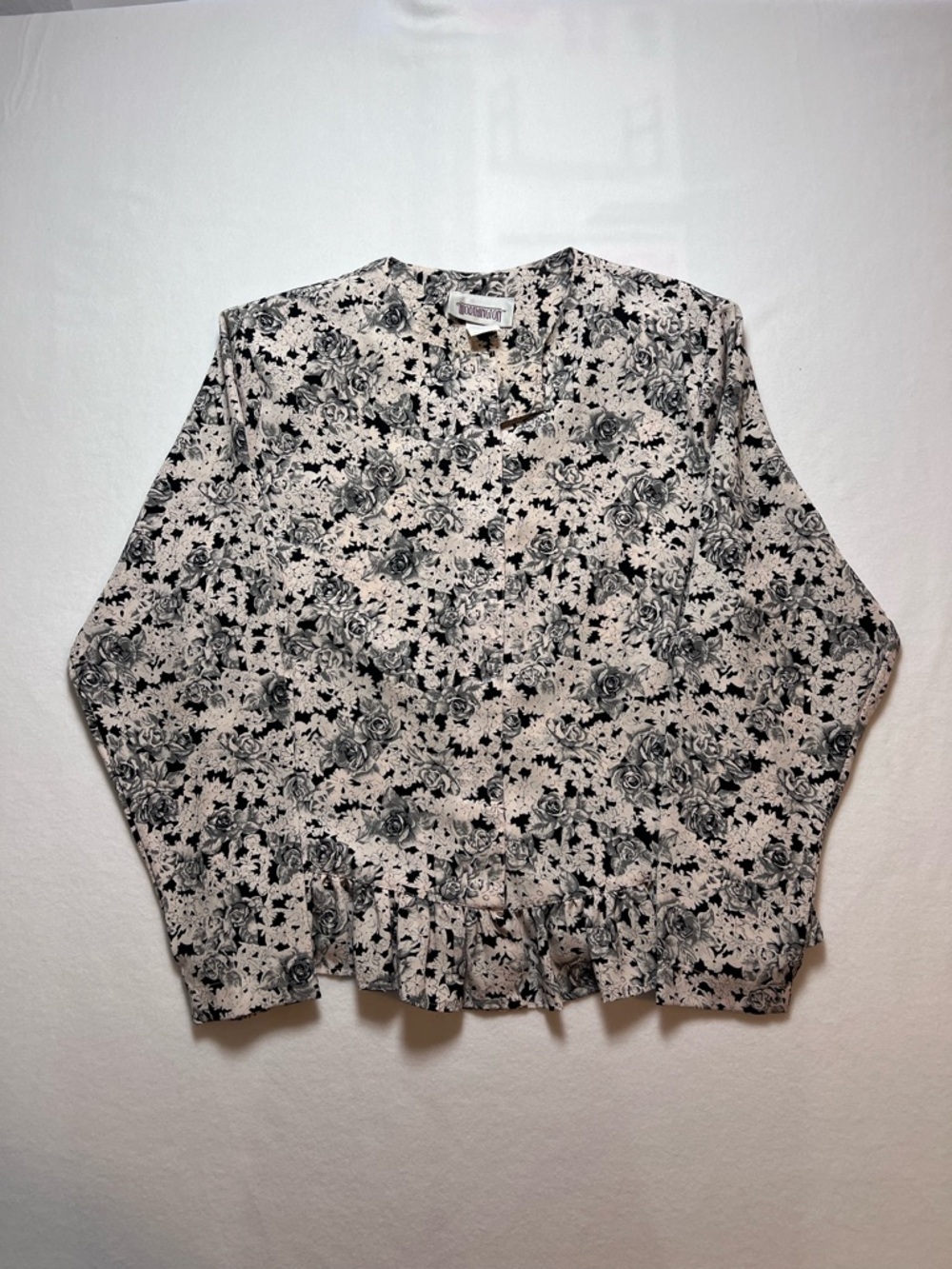 Vintage Worthington Black & White Floral Ruffle-Hem Blouse